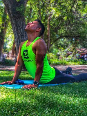 Antonio the owner/trainer leading HIIT in the park