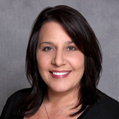 Danielle Ferrara - Remax Town & Valley