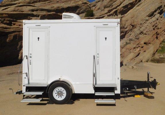 Elegant 2 Stall Restroom Trailer Exterior