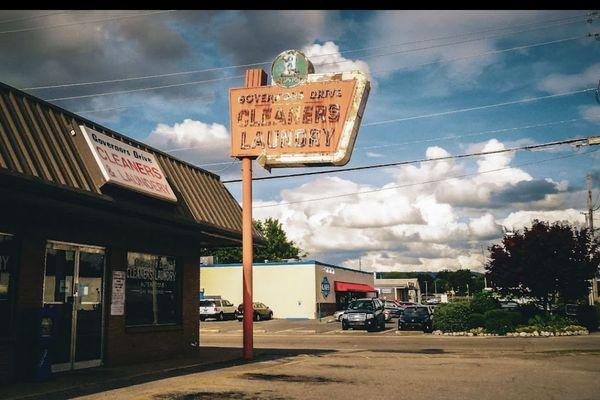 Governors Drive Cleaners