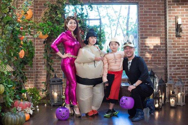 Halloween Family Photo