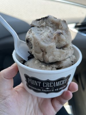 Vegan cookies and cream