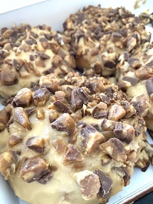 Rise'n Roll Bakery: Crunch Bismark Donuts (caramel frosted donut topped w/ toffee crunch candy)