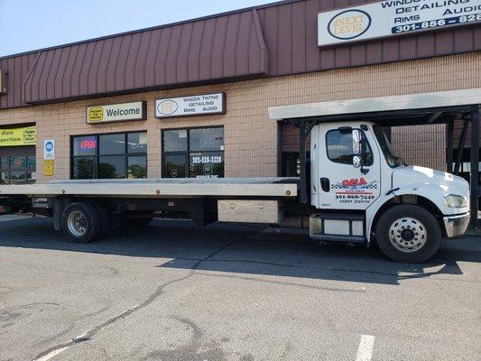 Tow truck window tinting