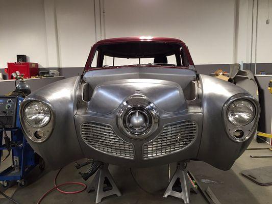 Deluxe Hot Rods and Restorations