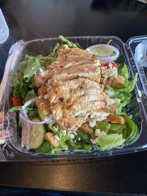 Chicken garden salad