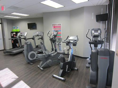 Clean, quiet, cardio area for your warm up