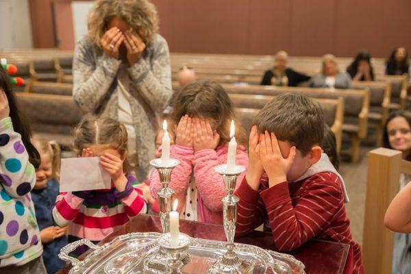 Candle Blessing with Kids on Shabbat