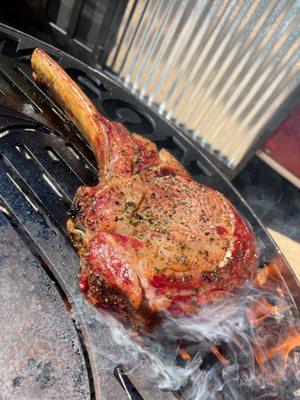 Finishing and searing the Tomahawk Steak