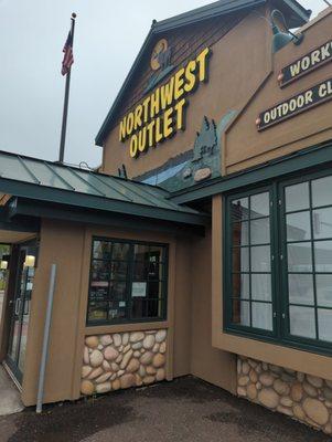 Northwest Outlet