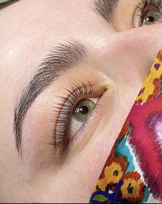 Lash lift and eyebrow wax