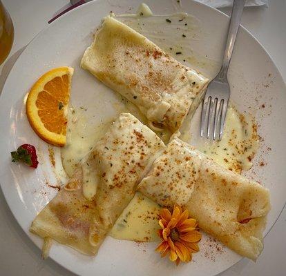 Cordon Bleu Crepes with Bearnaise Sauce