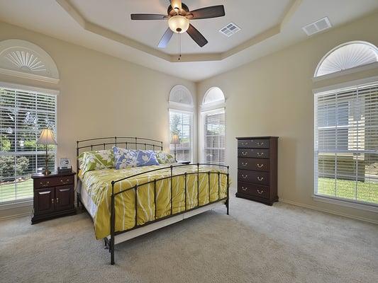 Gorgeous master on this home in Bauerle Ranch in Austin. The Papasan Real Estate Team sold it for top dollar!