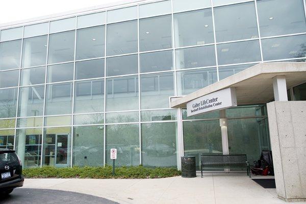 Outpatient Rehabilitation Entrance on the south side of the Galter LifeCenter (facing Francisco Ave.)