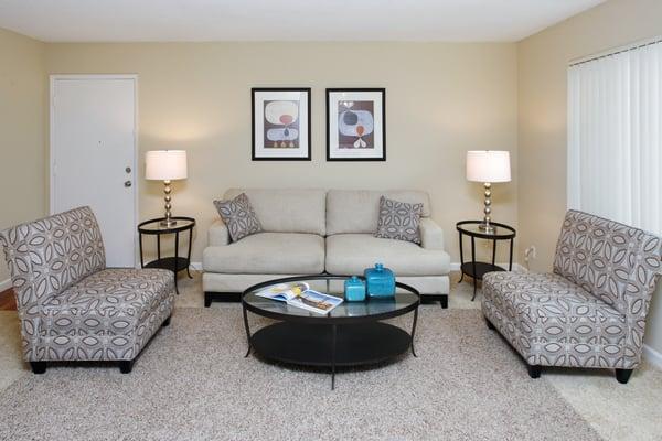 Seacliff Apartments in Pacifica~Living Room