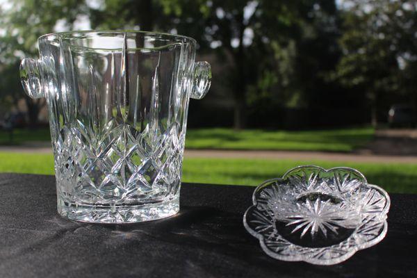 Glass ice bucket and small saucers (perfect for sweetheart table) rental