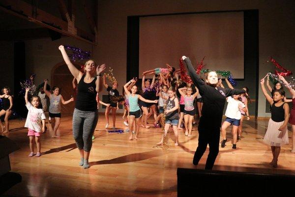 LuHi Dance prepares for their showcase