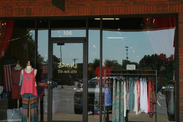 This is a fantastic boutique with amazing clothing finds, accessories and jewelry. The best retail therapy in the suburbs.