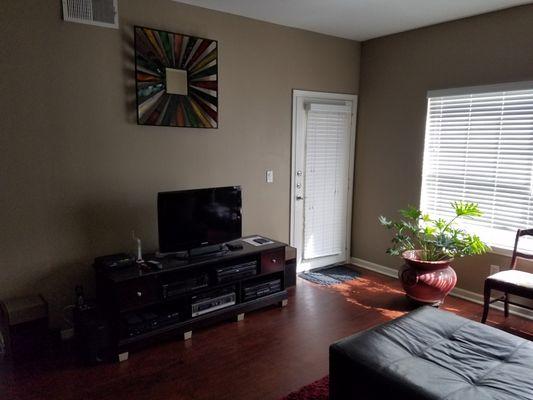 Laminate floor installation