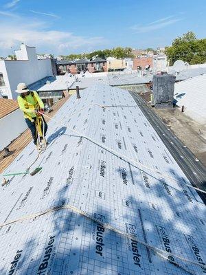 Preparing roof before shingles