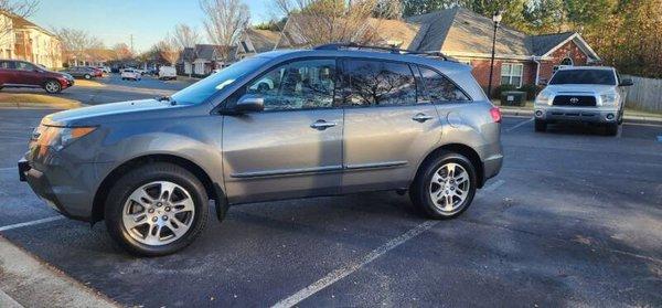 2008 Acura MDX SH-AWD w/Tech w/RES
Price: $6,500
Mileage: 203,935