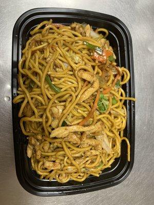 Chicken lo mein