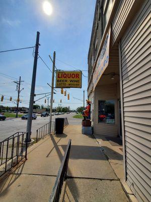 Mario's Corner Market