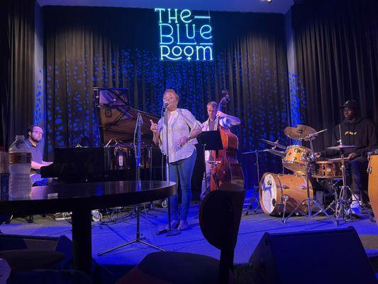 Pamela Hart sings at The Blue Room Jam Session August 15, 2022.