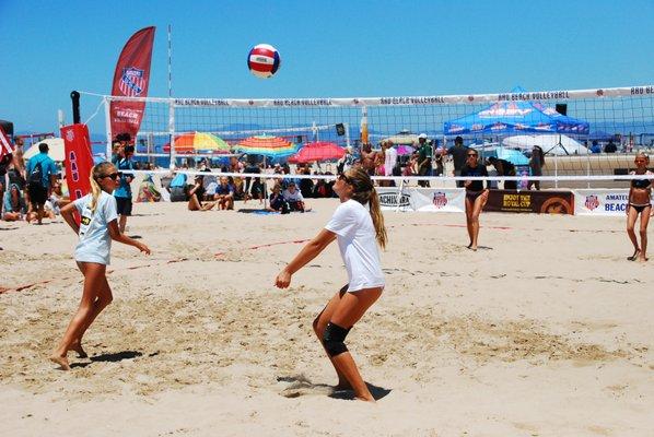 Volleyball in Redondo Beach