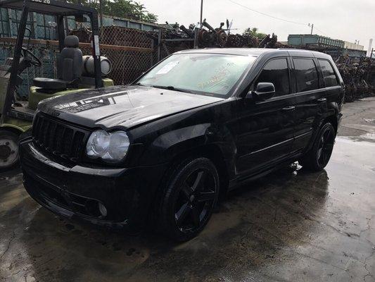 GRAND CHEROKEE SRT-8 READY TO BE PARTED OUT