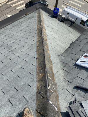 Roof ridge repair