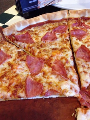 Thin crust ham