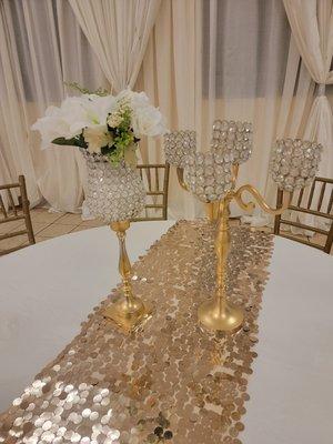 Rose gold and ivory decorations