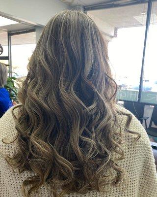 Balayage blonde honey