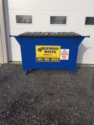 Commercial dumpster