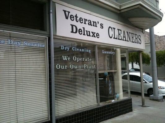 Veteran's Deluxe Cleaners