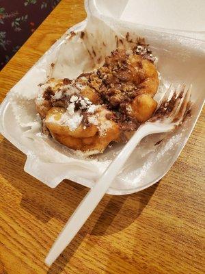 Recess funnel cake