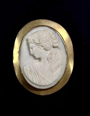 Antique signed Victorian era Cameo