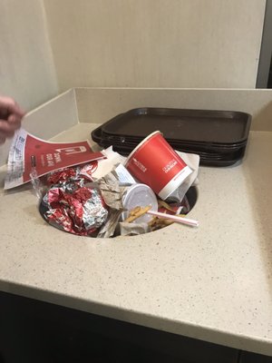 This picture sums up this Wendy's. Place is dead and they can't be bothered to empty the trash.