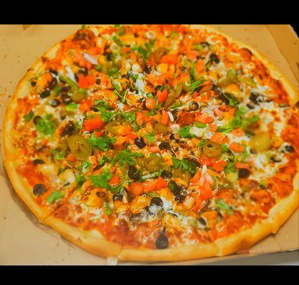 Chicken kebob pizza