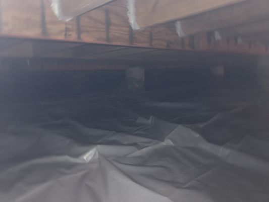 Encapsulated crawlspace