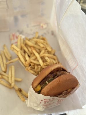 Cheeseburger Animal Style, no tomato, with regular fries IG: @ammysalamii