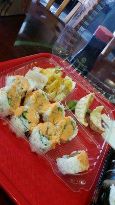 Spicy Salmon Maki (Thursday Special)