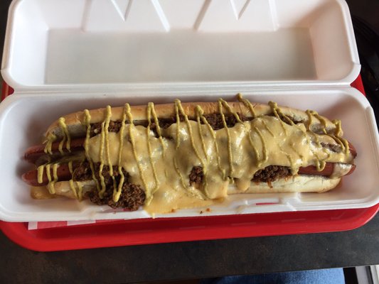 Foot long chili dog