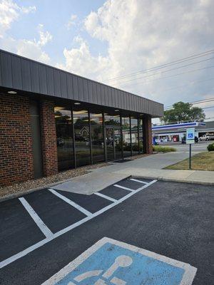 The entrance to the Vinton branch has large windows and two glass doors.