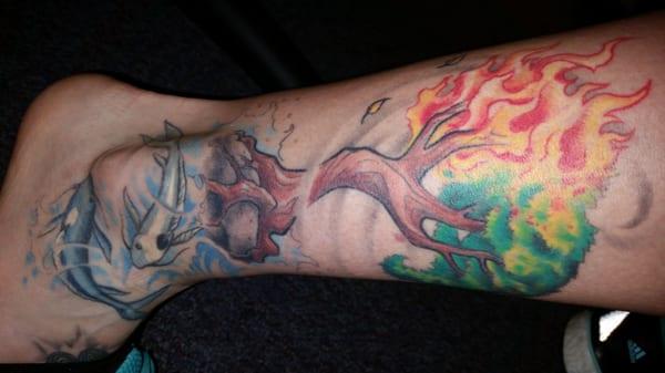 Tree was the firs tone done by Dee, two years later, she added the fish. Blended perfectly and looks awesome.