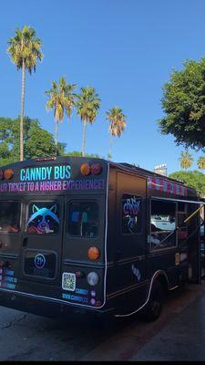 CanndyBus at its usual location, made for locals, tourists welcomed, enjoyed by everybody.