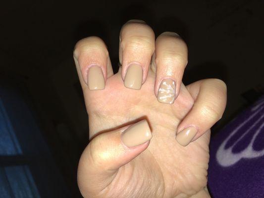 nails