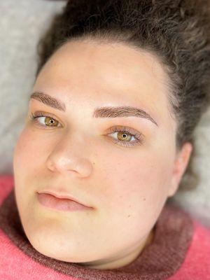 Micro bladed brows by Johanny