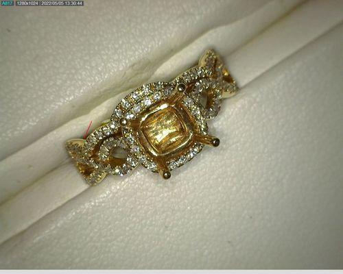 another semi mount 
14kt yellow gold,